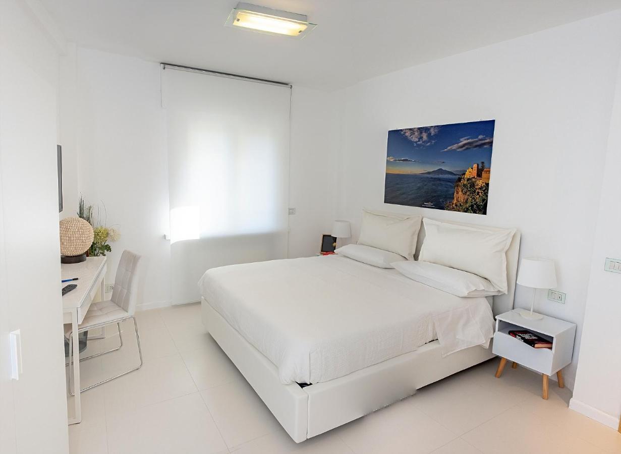 Yourhome In Vico Вико-Экуенсе Экстерьер фото