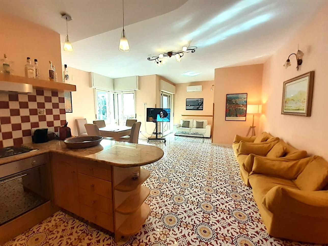 Yourhome In Vico Вико-Экуенсе Экстерьер фото