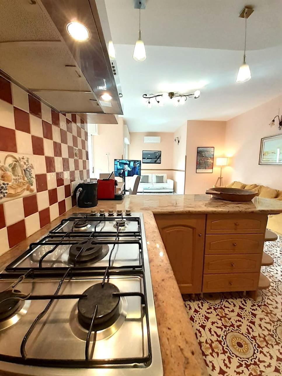 Yourhome In Vico Вико-Экуенсе Экстерьер фото