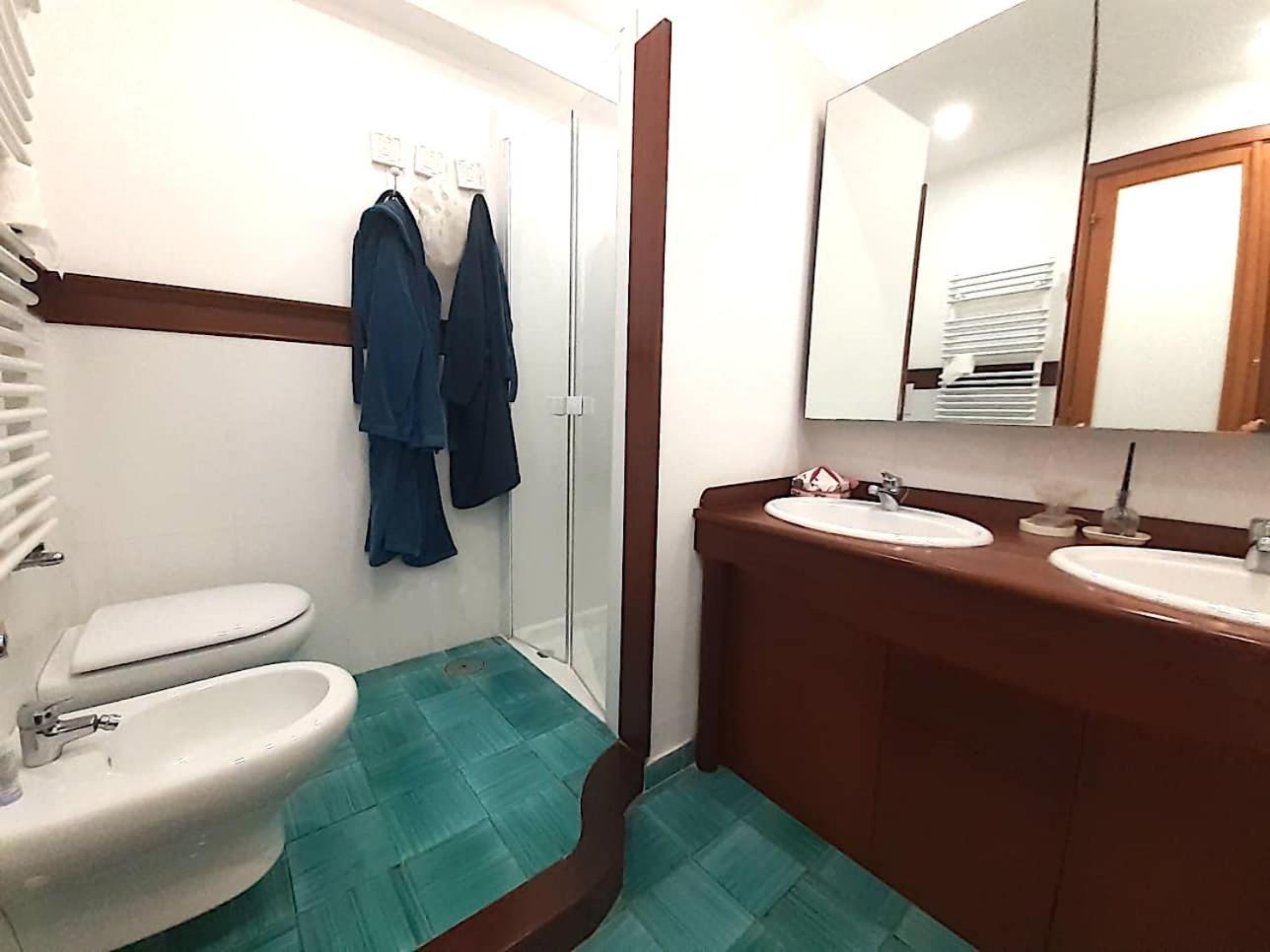 Yourhome In Vico Вико-Экуенсе Экстерьер фото